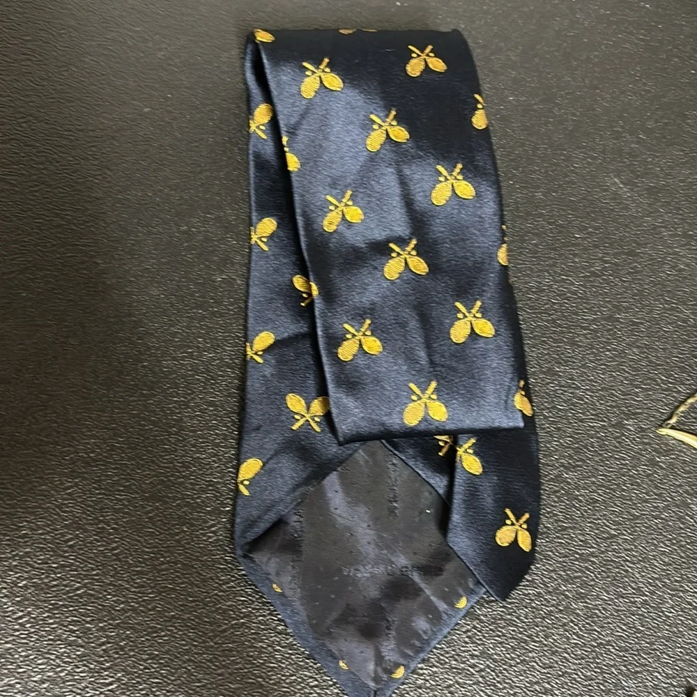 Alfred Sung Collection 100% Italian Sill Tennis Racket Pickle Ball Navy Blue Tie